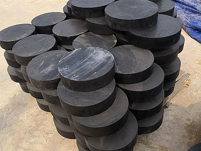 百色板式橡胶支座由若干层橡胶片与薄钢板经加压硫化